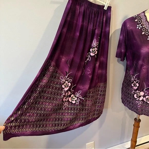 T-C Fashion Co-Ord Purple, White and Black with Gold Glitter Top and Maxi Skirt - Picture 2 of 12